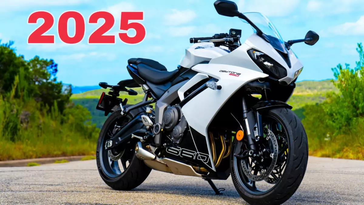 Triumph Daytona 660 Unmatched Performance, Features, Price Triumph Daytona 660 2025